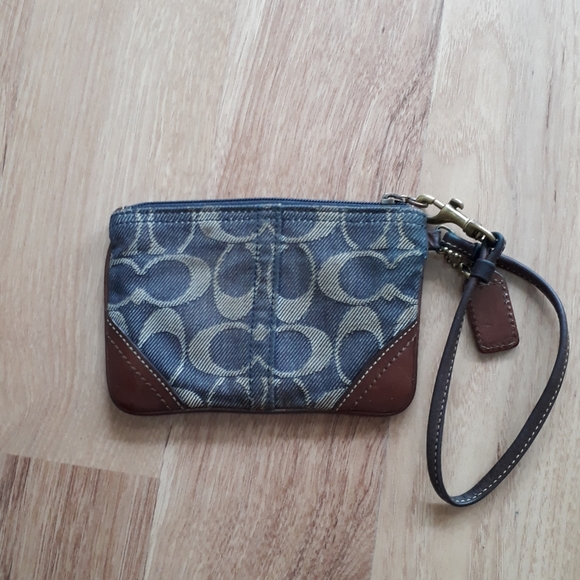 Coach wristlet wallet - Picture 2 of 4